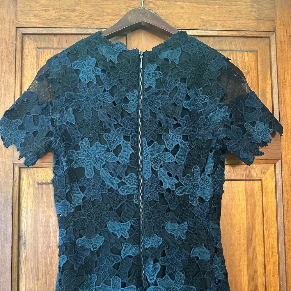 Elie Tahari Ophelia Lace Sheath Dress in Black/Blue size 4 - Picture 8 of 13